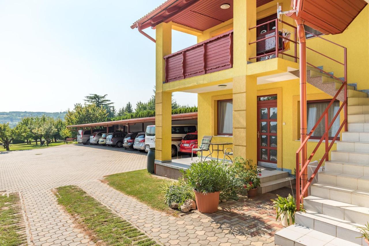 Nemes Apartmanhaz Hévíz Exteriör bild